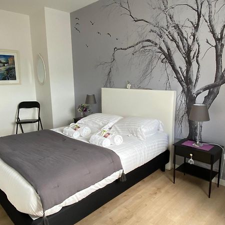 Ferienwohnung L'Aragon Wifi Balcon Vue La Maine Angers Exterior foto